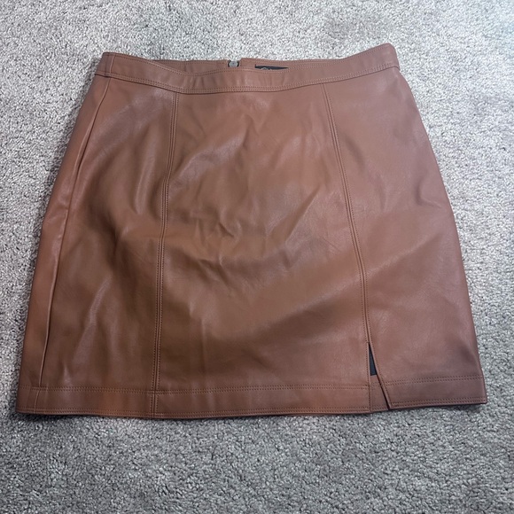 Shinestar Brown Mini Pencil Skirt with Slit - Picture 1 of 3